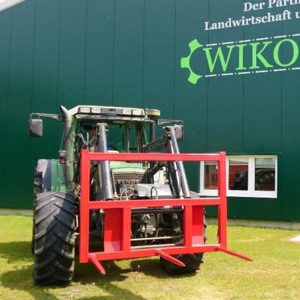 Frontlader und Dreipunktgeräte